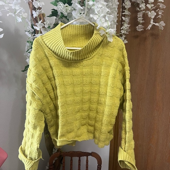 Free People Yellow Knitted Women Sweater - Picture 1 of 8